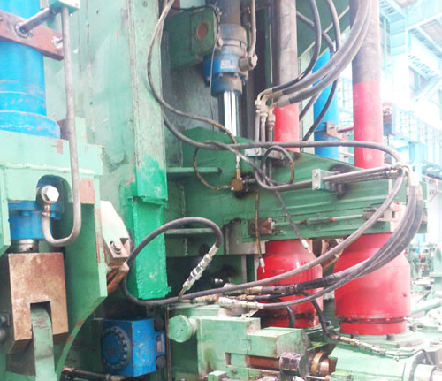 新疆昆玉鋼鐵配套華順油氣集中潤(rùn)滑系統(tǒng)